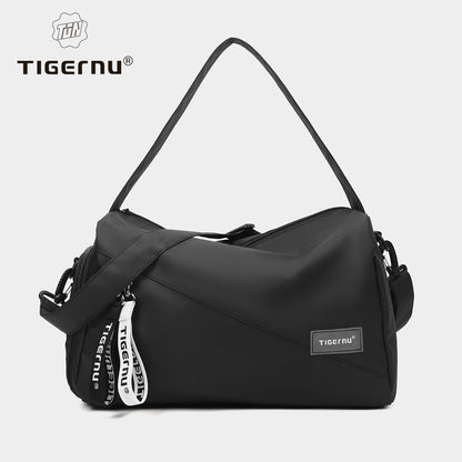 TIGERNU large capacity sports travel and leisure bag