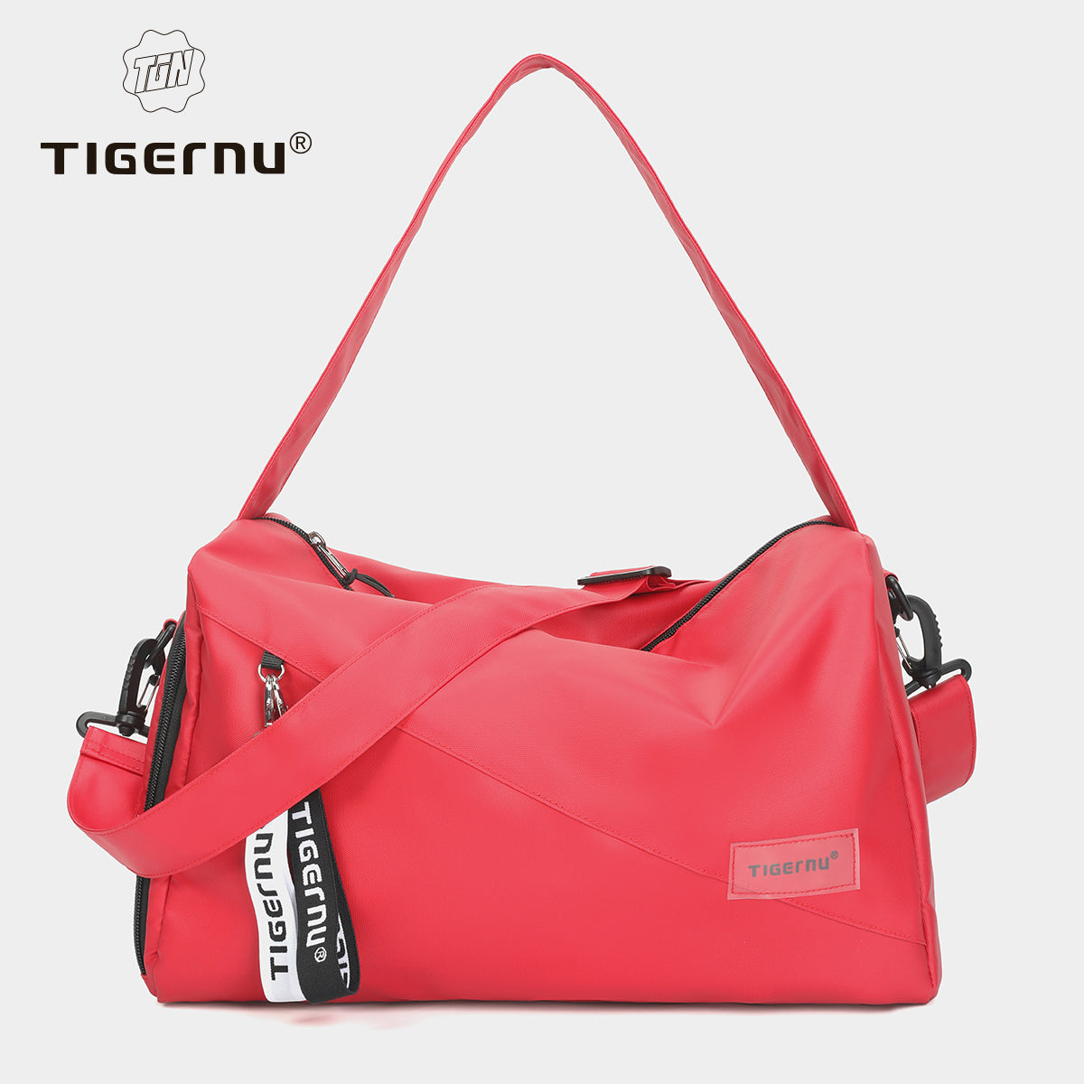 TIGERNU large capacity sports travel and leisure bag